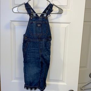OshKosh | Toddler
Flannel-Lined Denim Overalls